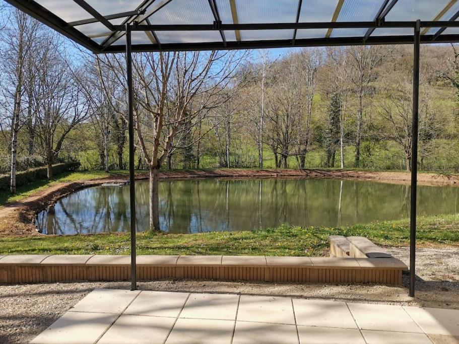 Maison De Campagne Avec Lac Prive Villa Saint-Côme-dʼOlt Exteriör bild